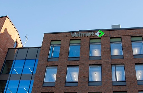 Valmet layoffs 2,400 in Finland, 350 staff affect in Sweden, Poland Valmet layoffs 2,400 in Finland, 350 staff affect in Sweden, Poland
